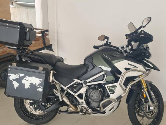 TRIUMPH TIGER 1200 RALLY EXPLORER 